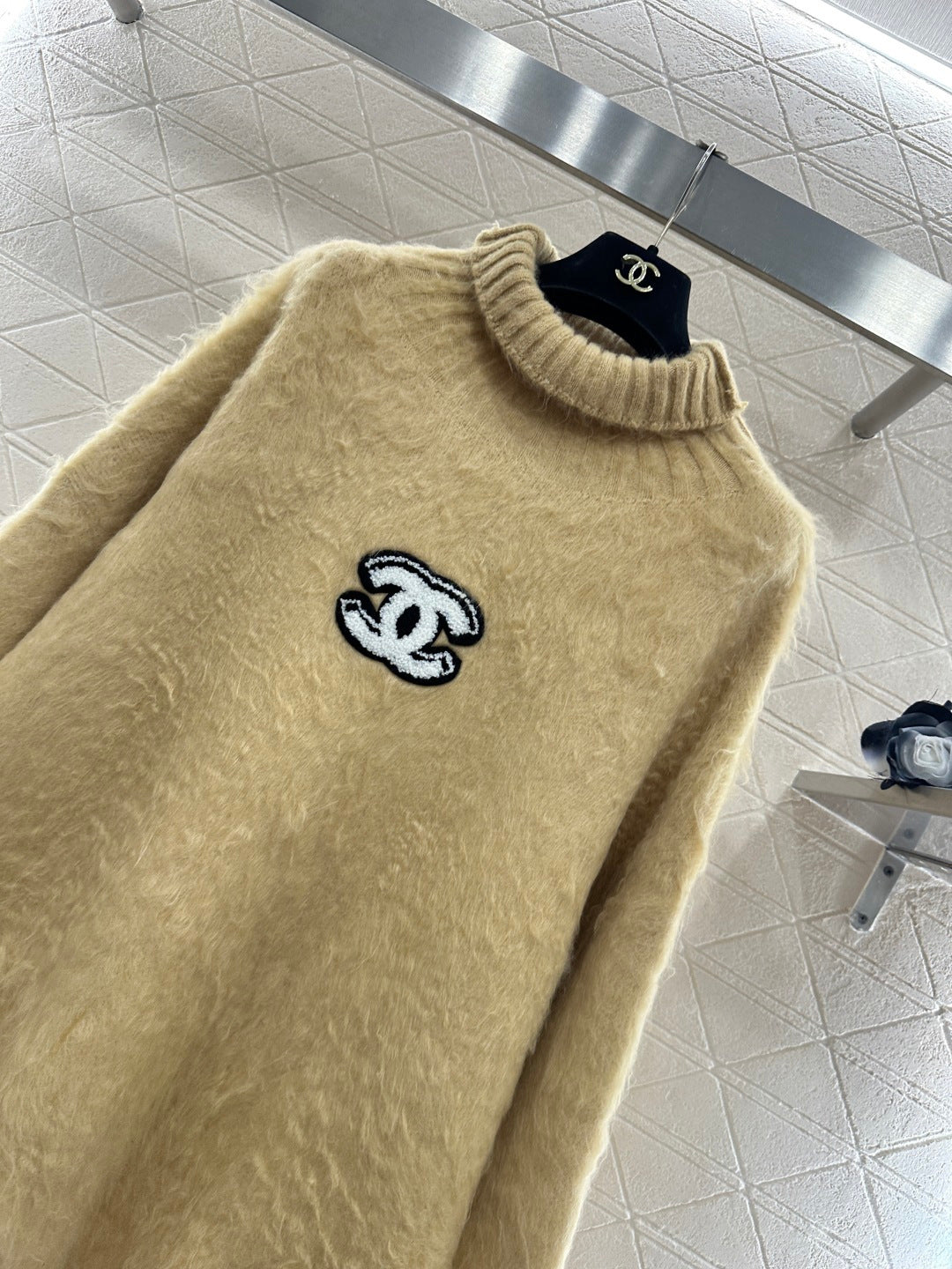 26SS Neuer Pullover