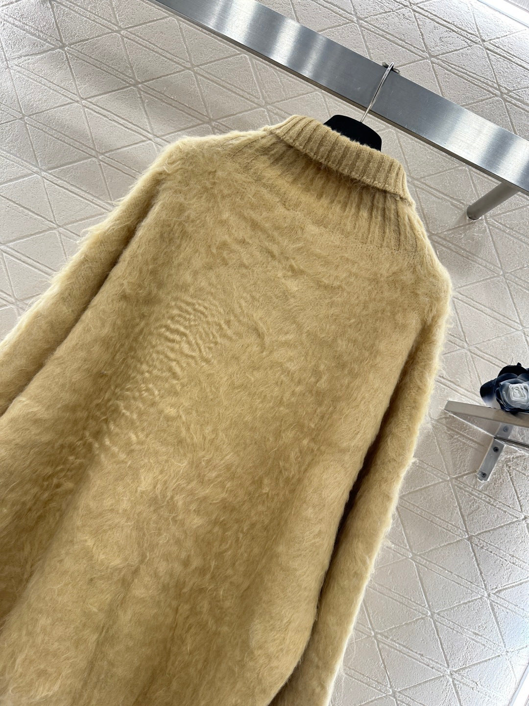 26SS Neuer Pullover