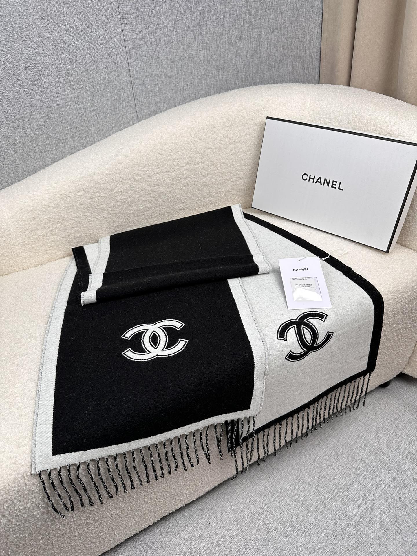 26SS NEUES Tuch