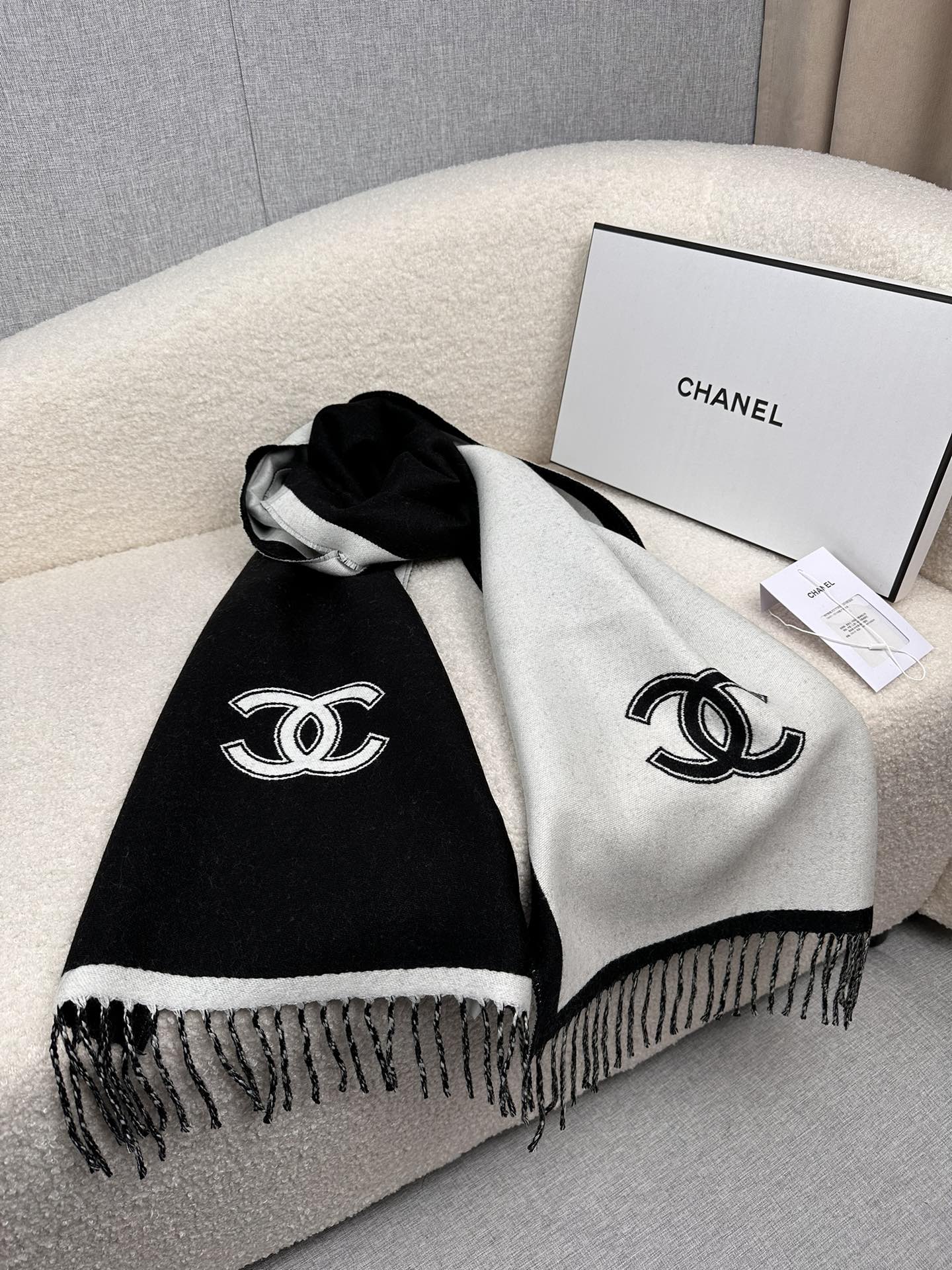 26SS NEUES Tuch