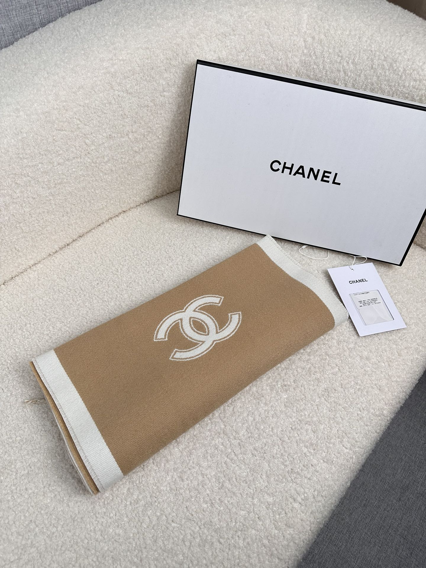 26SS NEUES Tuch