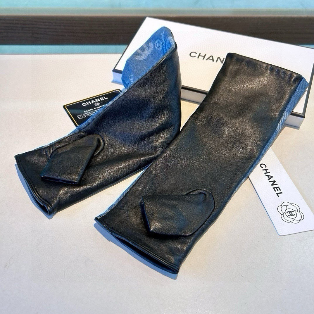 26SS Nuevo denim con guantes de cuero