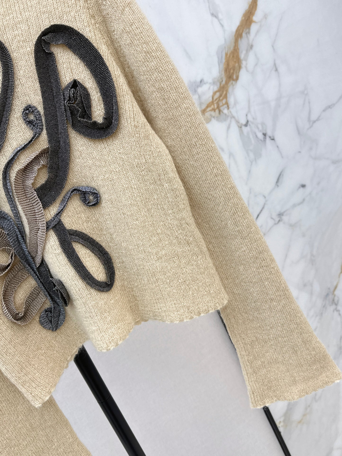 26SS NEW rosette detail sweater