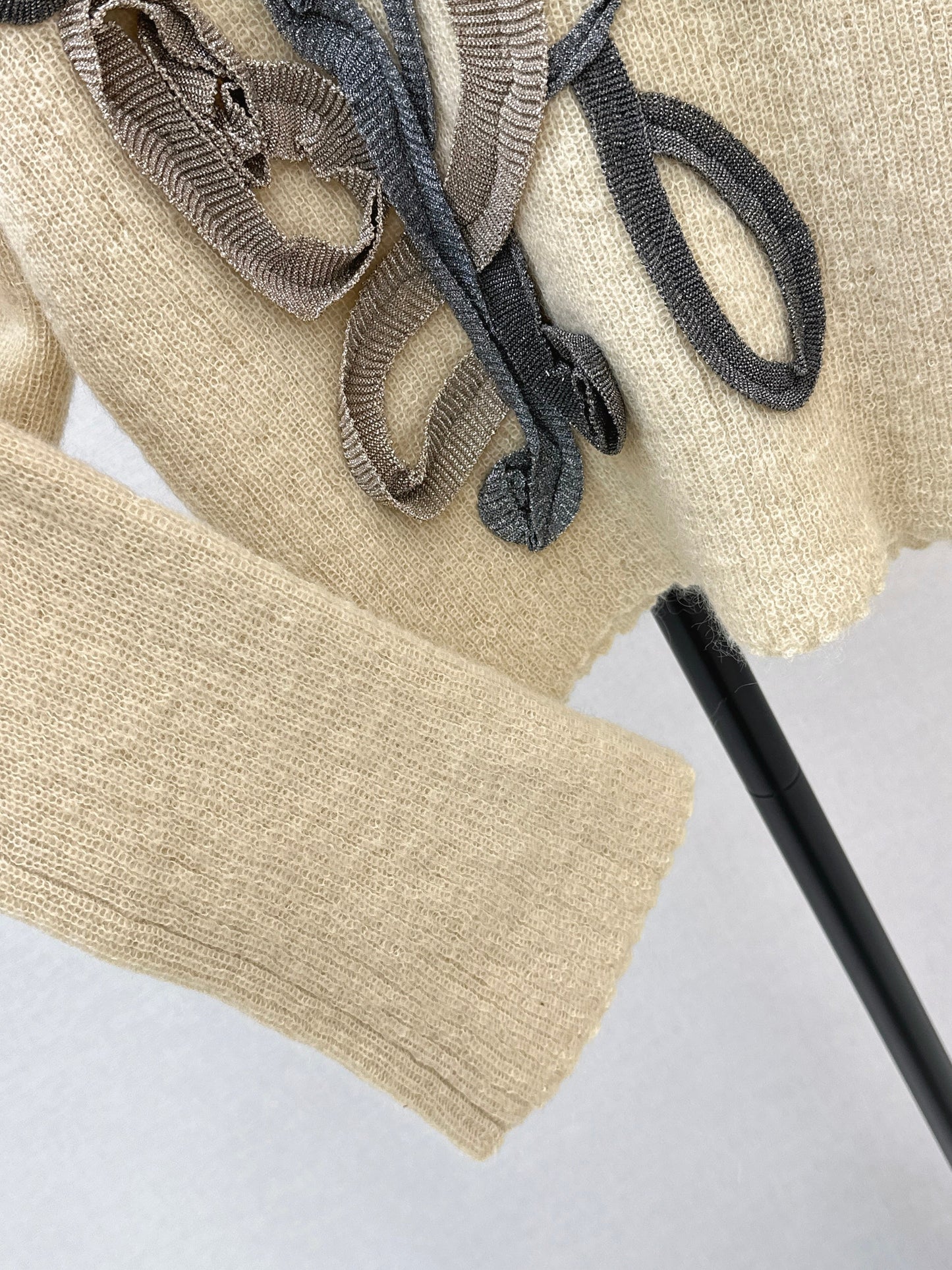 26SS NEW rosette detail sweater