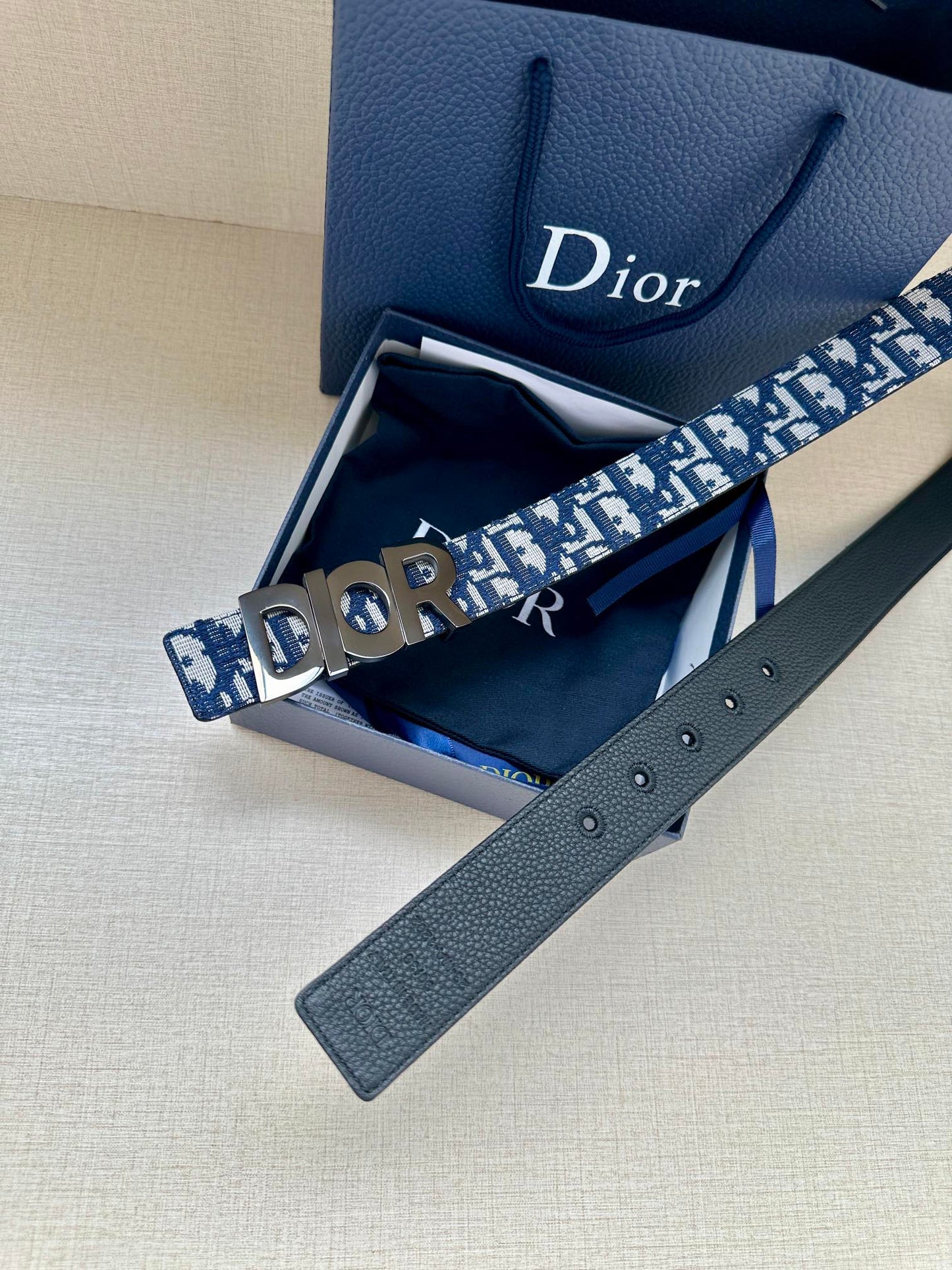26SS Neuer Damen Gürtel 35mm