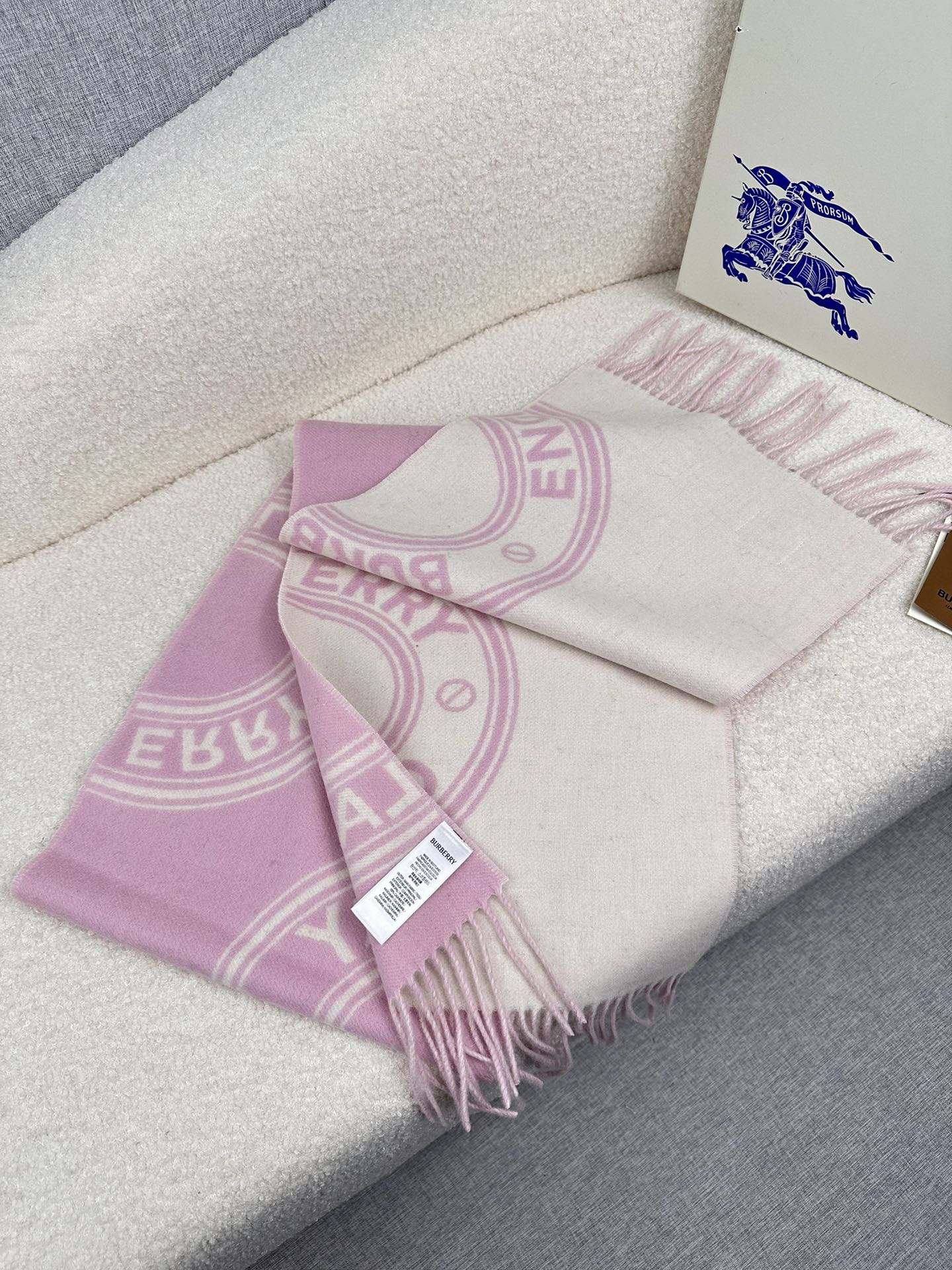26SS Neuer Wendeschal aus zweifarbigem Wollstoff