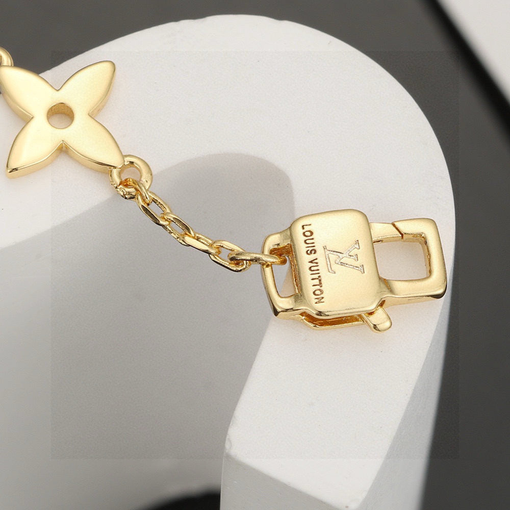 26SS Neues Buchstabenarmband