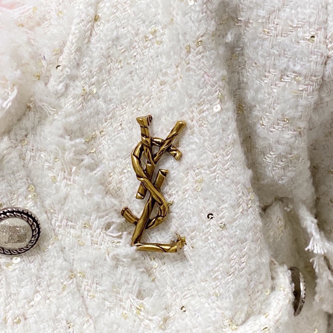 26SS NUEVO broche vintage de bronce