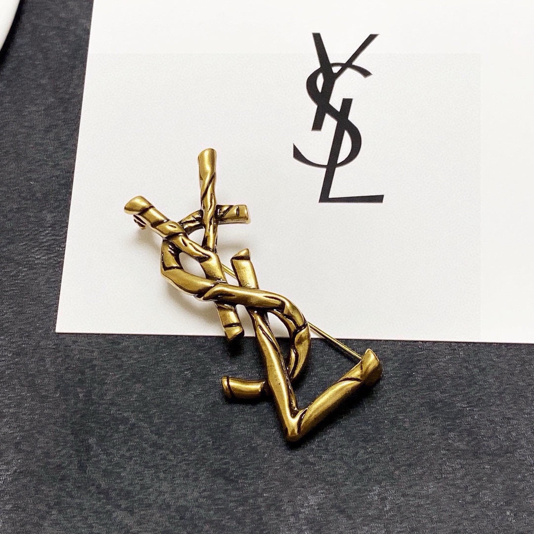 26SS NUEVO broche vintage de bronce