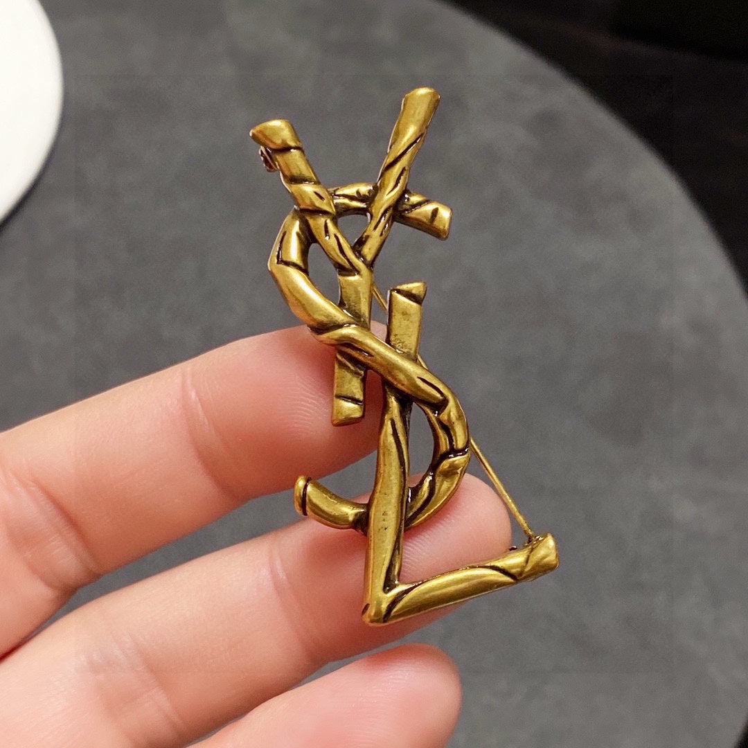 26SS NUEVO broche vintage de bronce