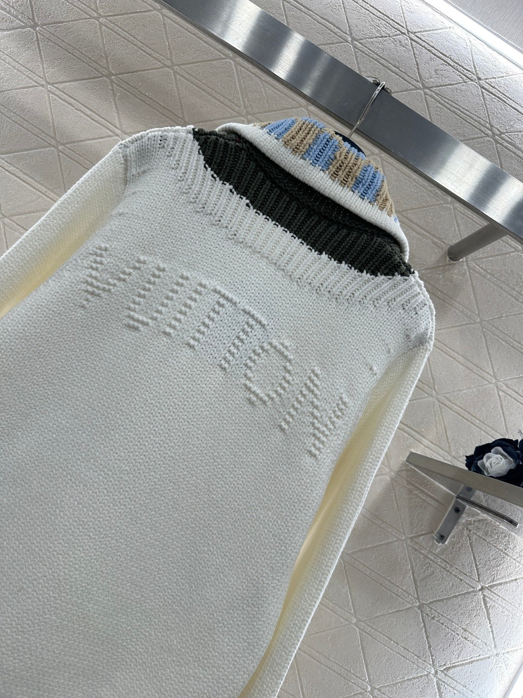 26SS NEU Strickjacke
