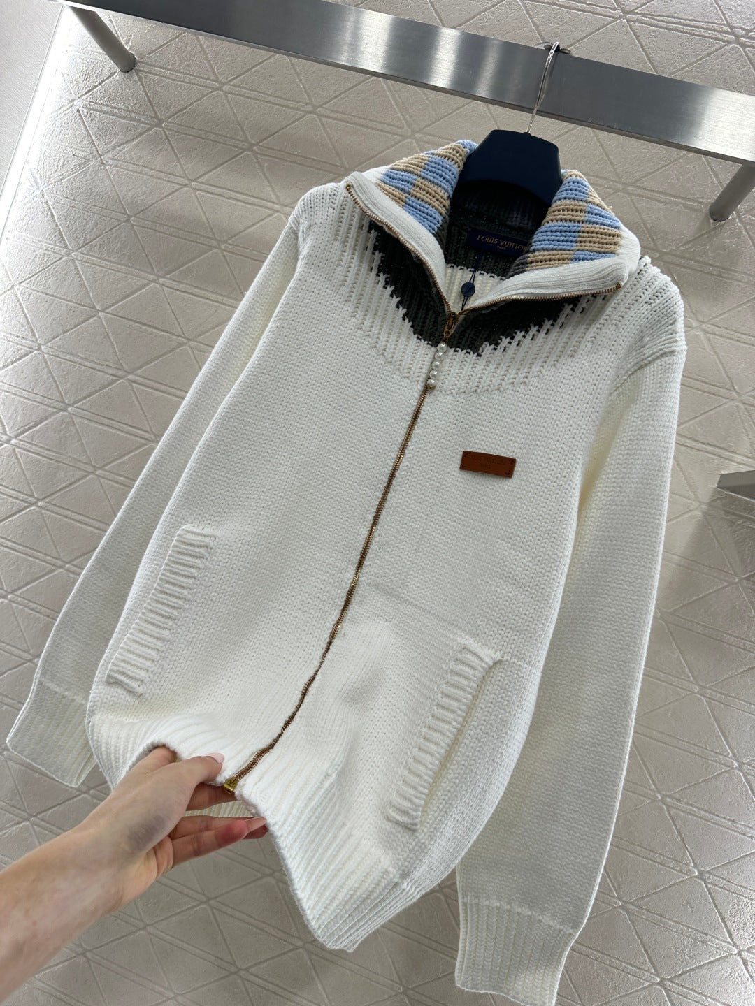 26SS NEU Strickjacke