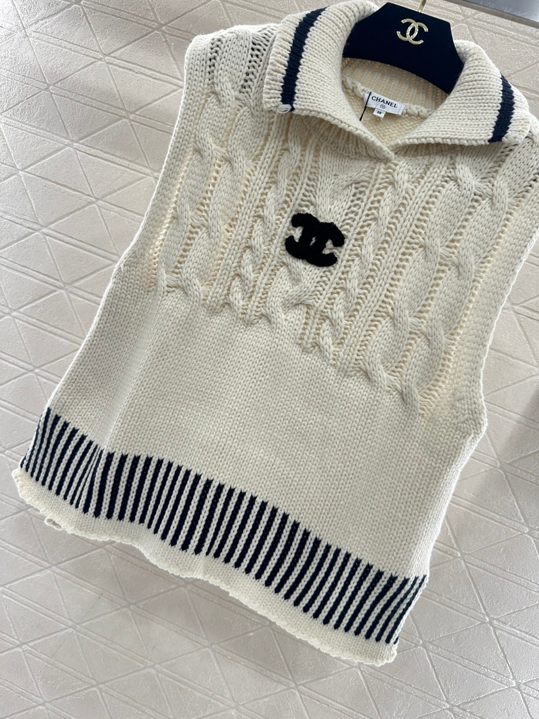 26SS NEW Knitted vest