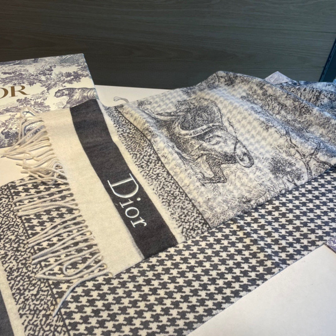 Pañuelo con borlas NUEVO 26SS