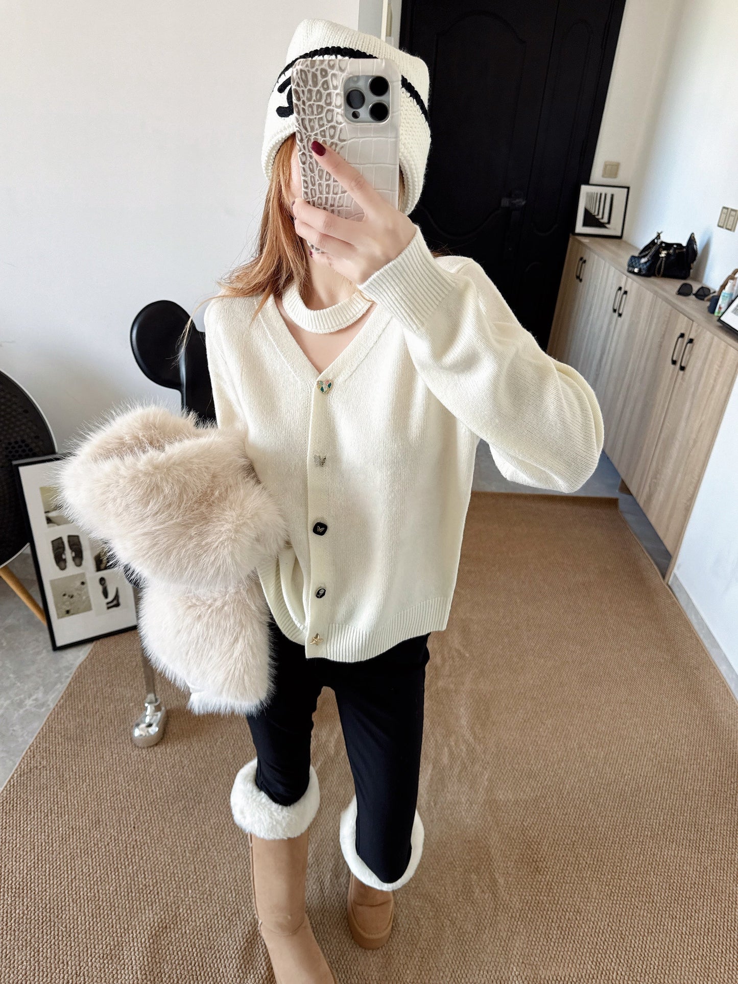 26SS NEUER Wollcardigan