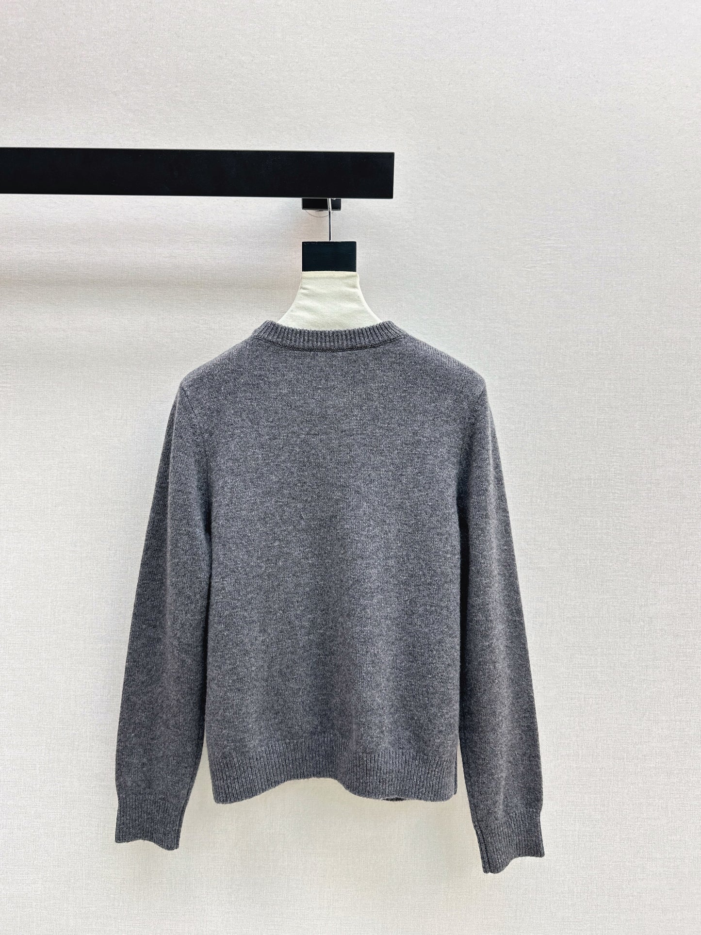 26SS NEUER Wollcardigan