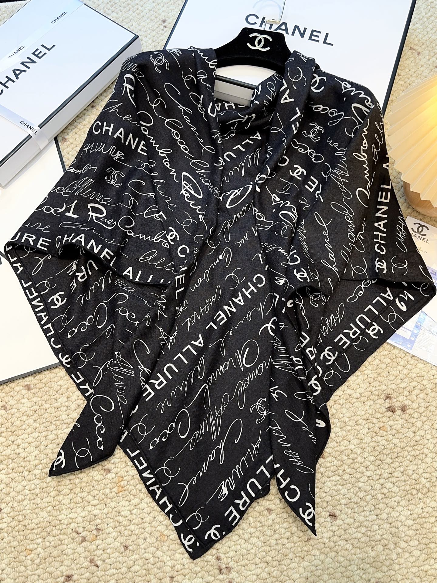 Mantón de terciopelo NUEVO 26SS