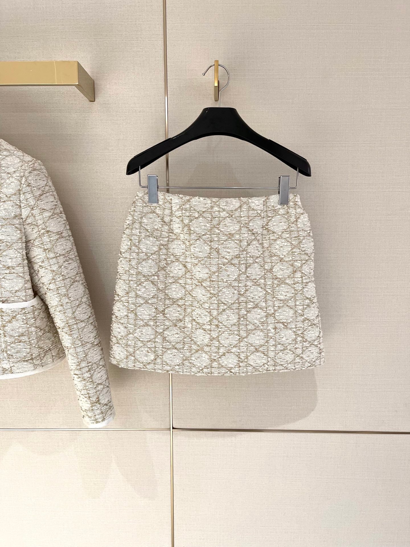 26SS NEW Textured Fabric Skirt