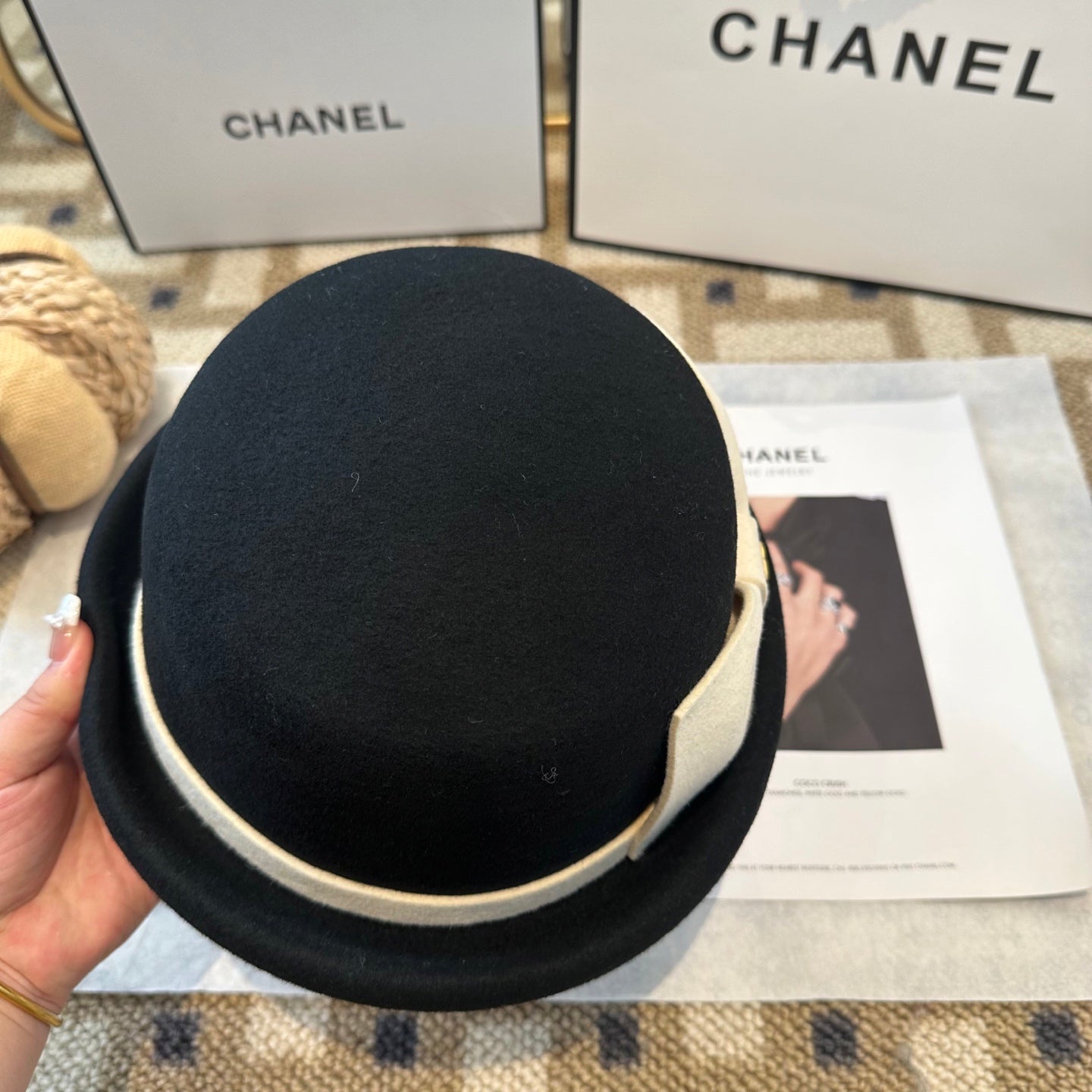26SS NEUER Vintage-Filzhut aus Wolle