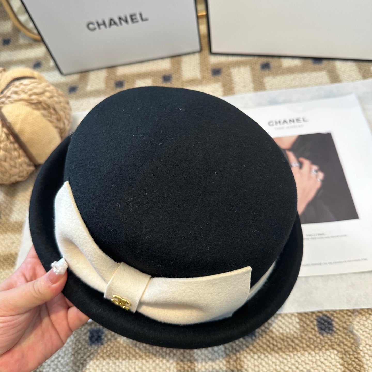 26SS NEUER Vintage-Filzhut aus Wolle