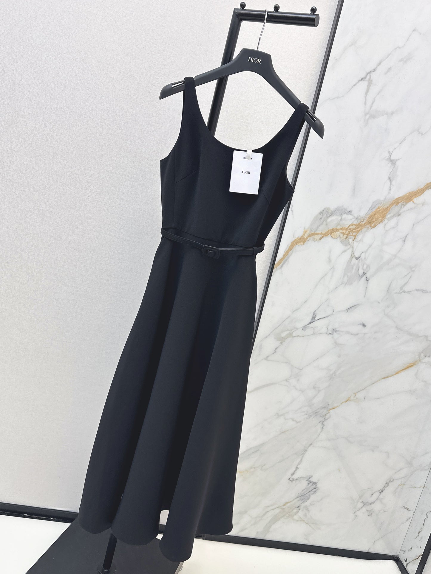 26SS NEW classic sleeveless belted dress