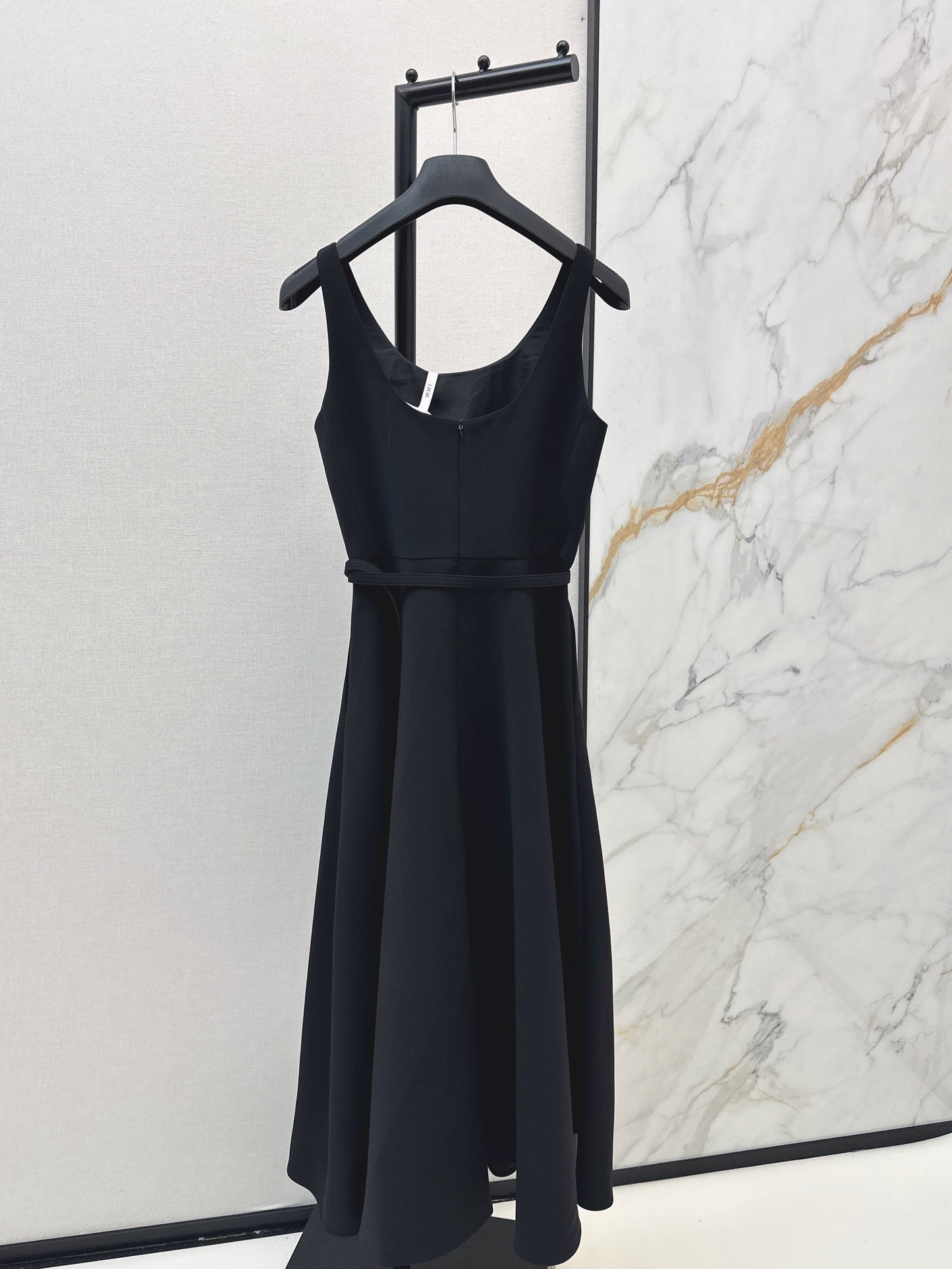 26SS NEW classic sleeveless belted dress