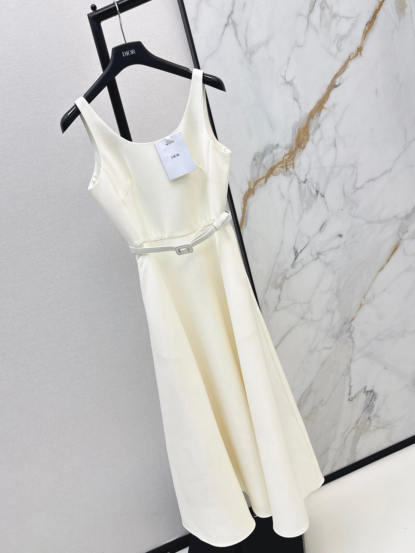 26SS NEW classic sleeveless belted dress