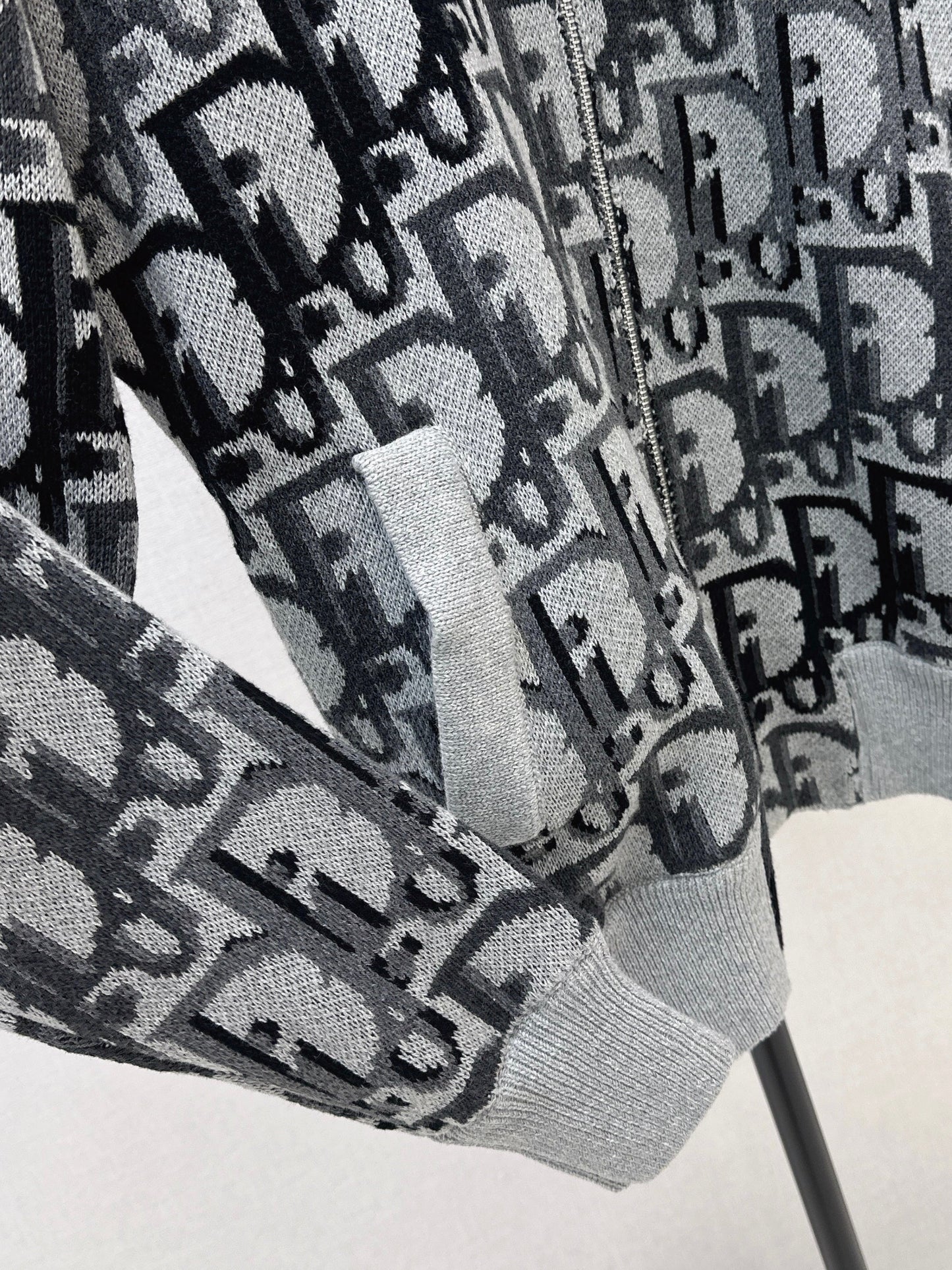 26SS NEW zip-up wool cardigan