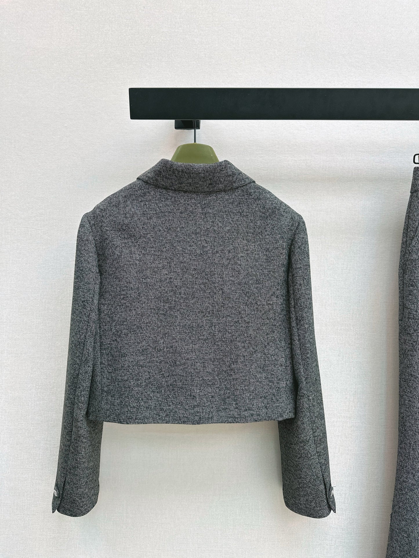 26SS NEUE Jacke mit Umlegekragen