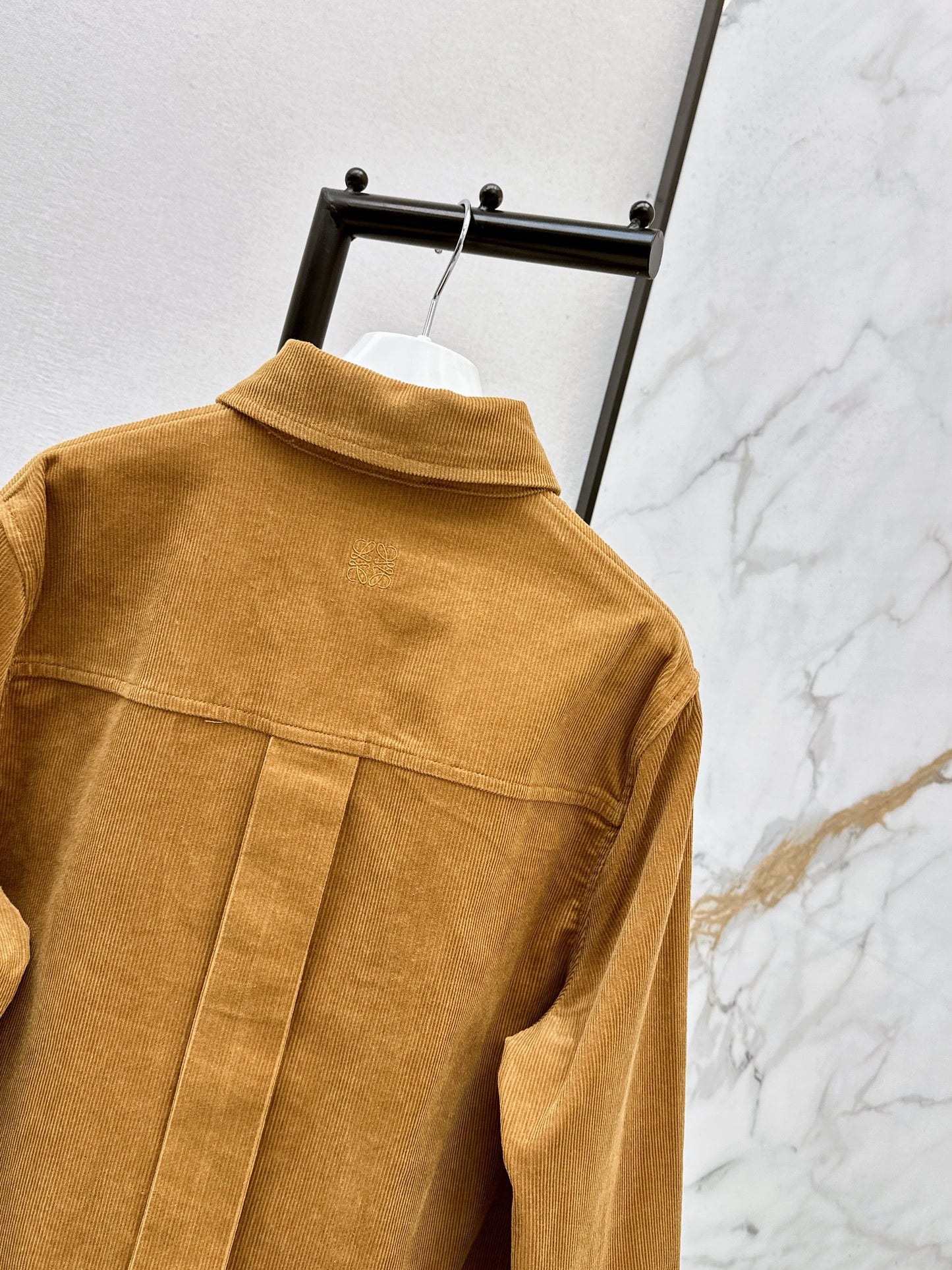 26SS NEUE Cordjacke