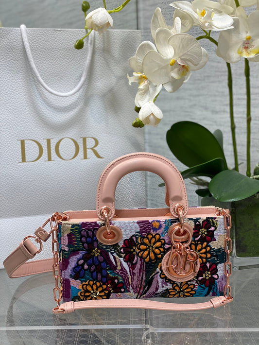 26SS NEW Limited edition handbag