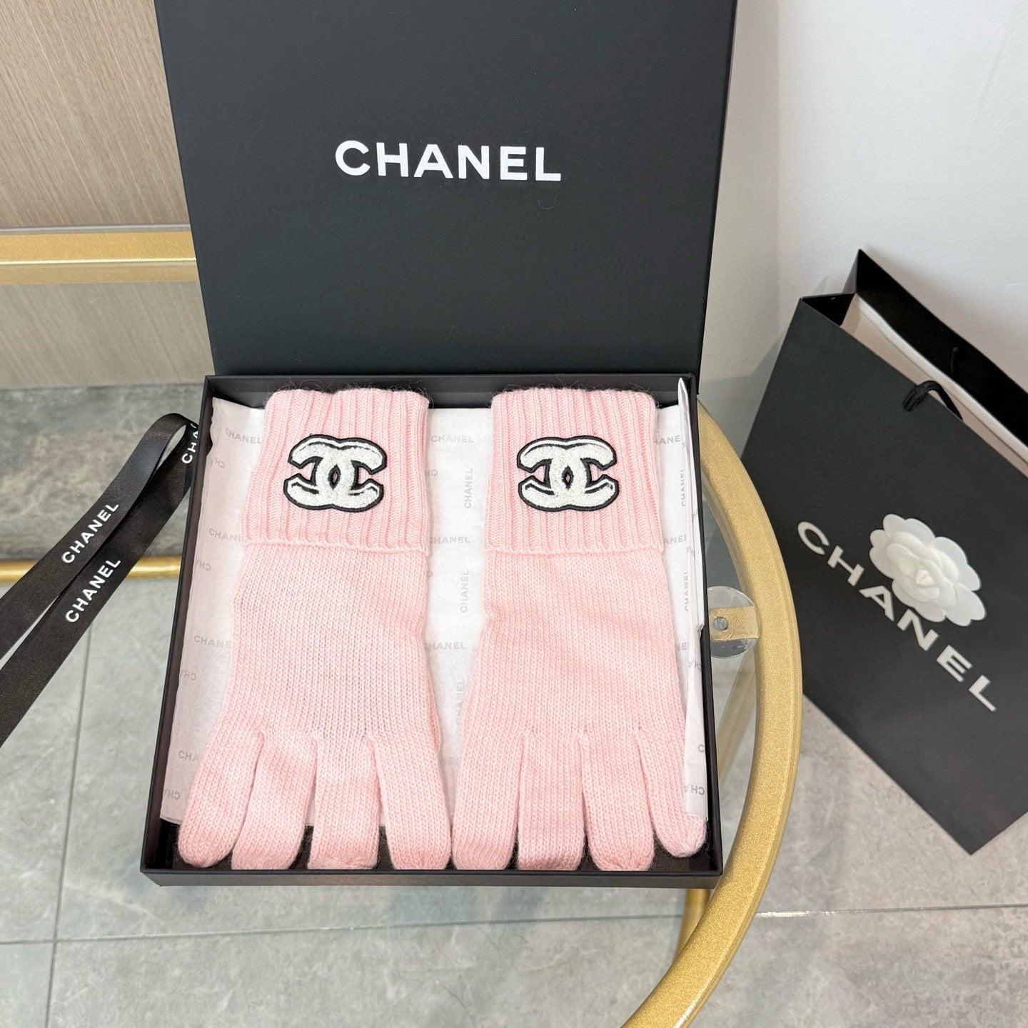 26SS NEUE Handschuhe aus Wolle