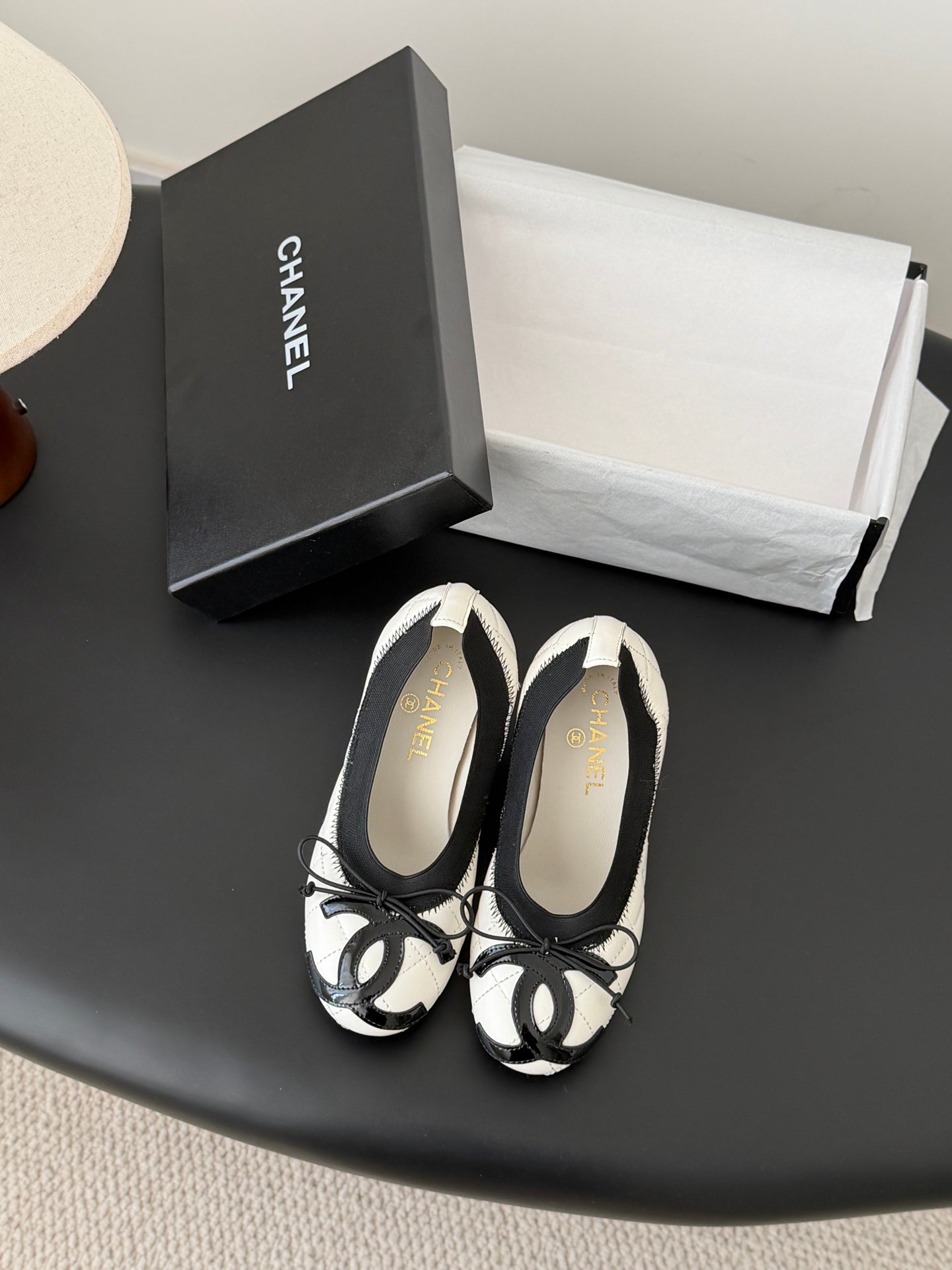 26SS NEUE Ballerinas mit klobigem Absatz (Absatzhöhe: 4,5 cm)