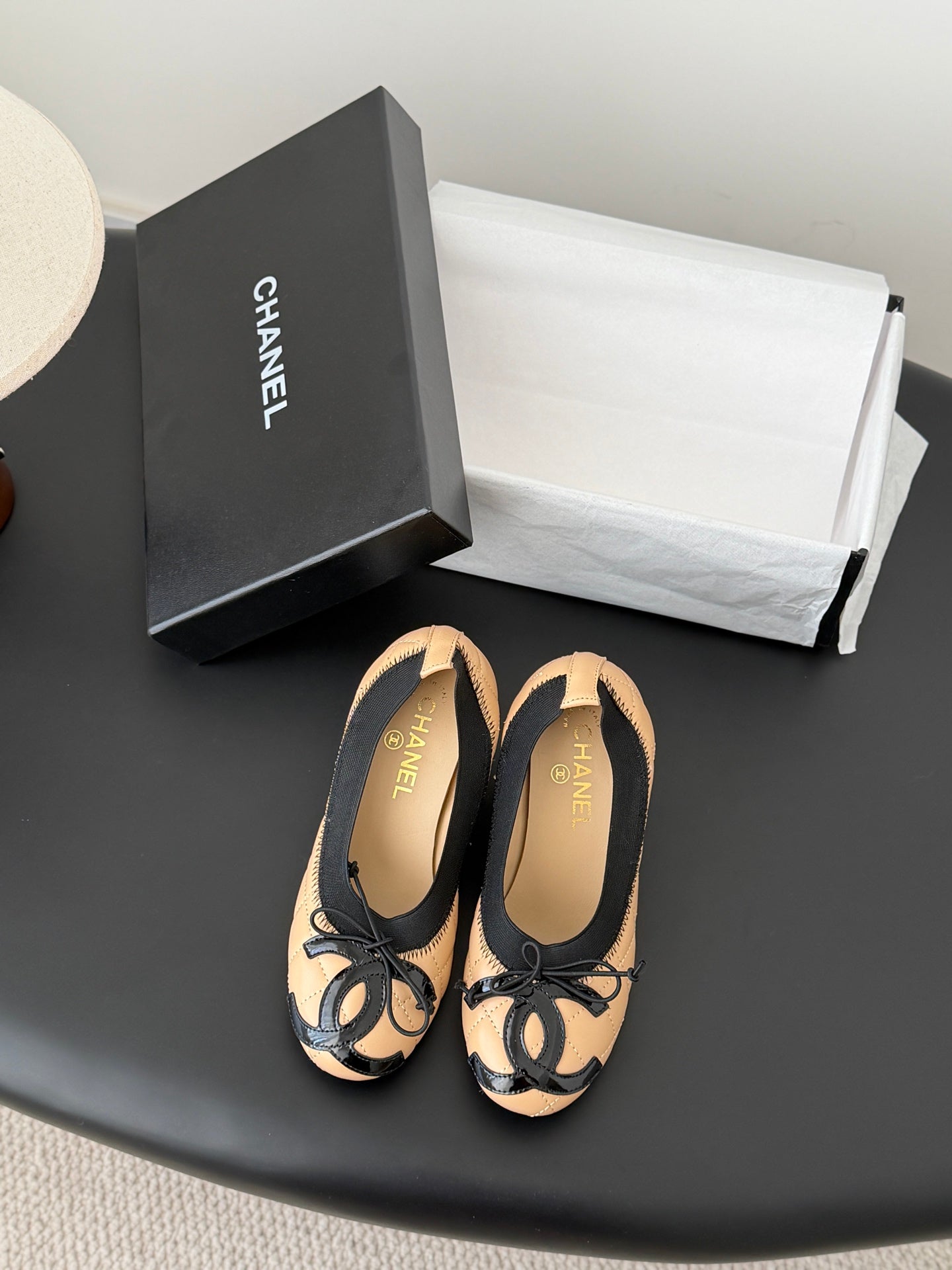 26SS NEUE Ballerinas mit klobigem Absatz (Absatzhöhe: 4,5 cm)