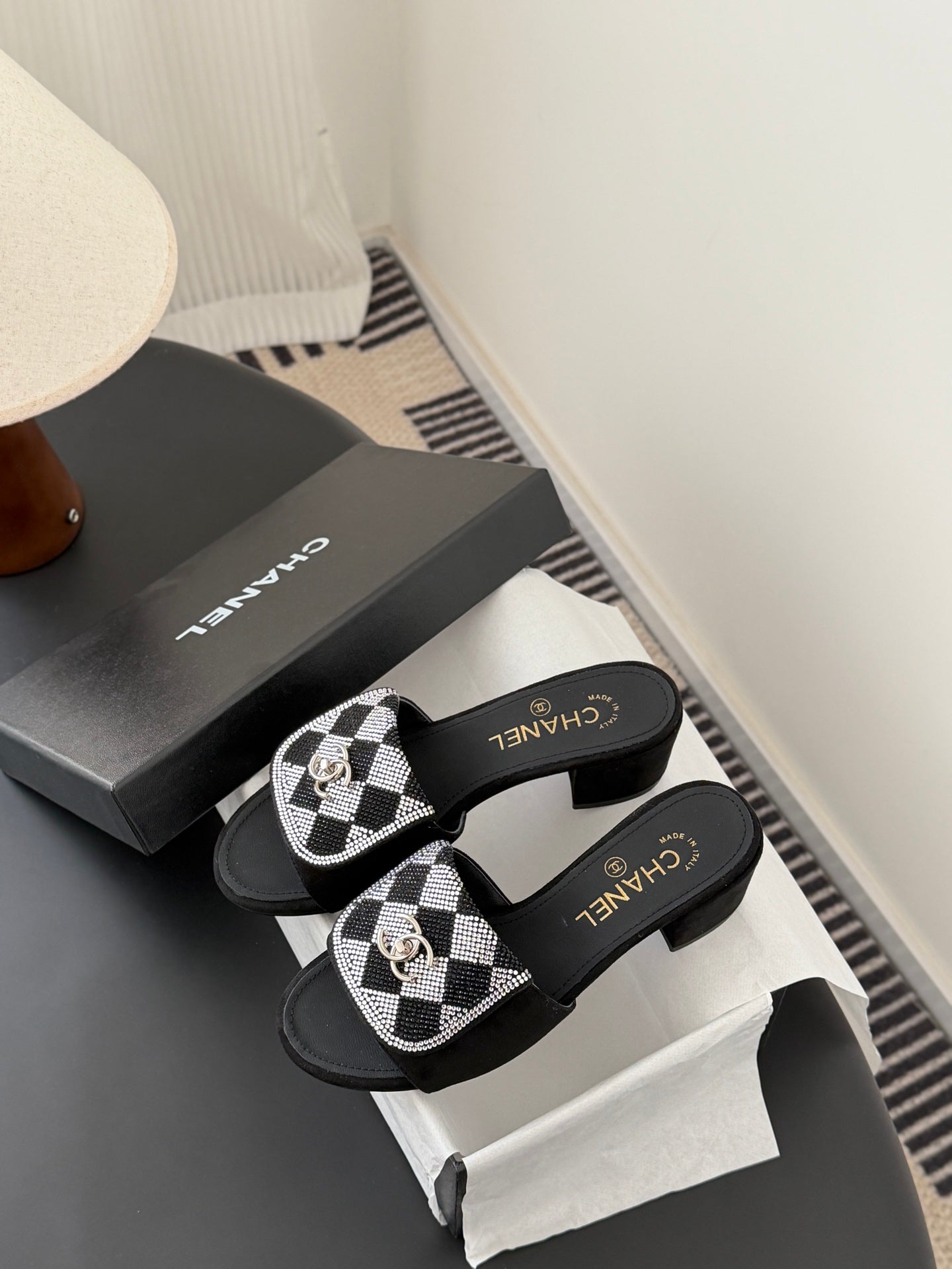 26SS NEW rhinestone-embellished chunky sandals