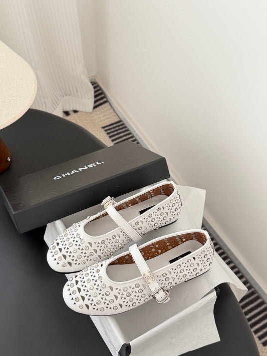 26SS NEW mary jane hollow rhinestone shoes