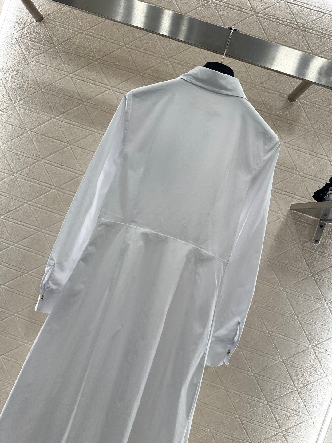 26SS NEUES Hemdkleid
