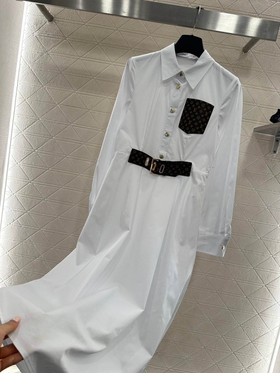 26SS NEUES Hemdkleid