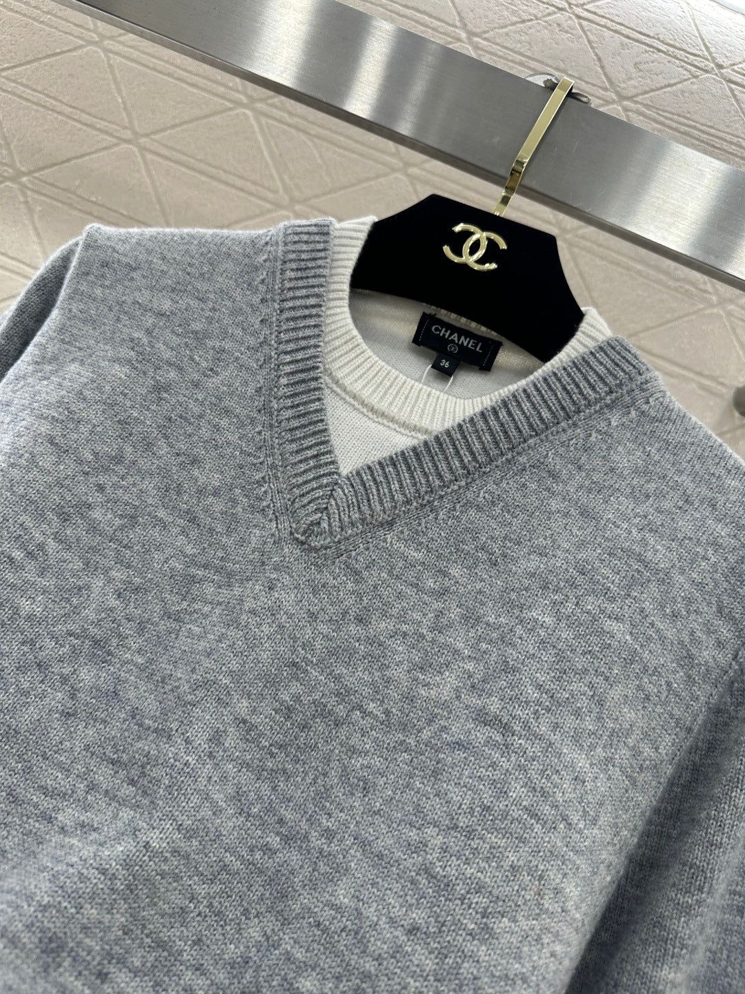 26SS NEUER Strickpullover
