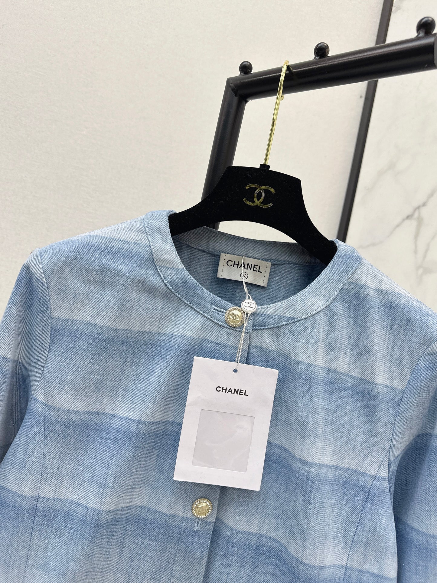 26SS NEUE Laser-washed gestreifte Jeansjacke