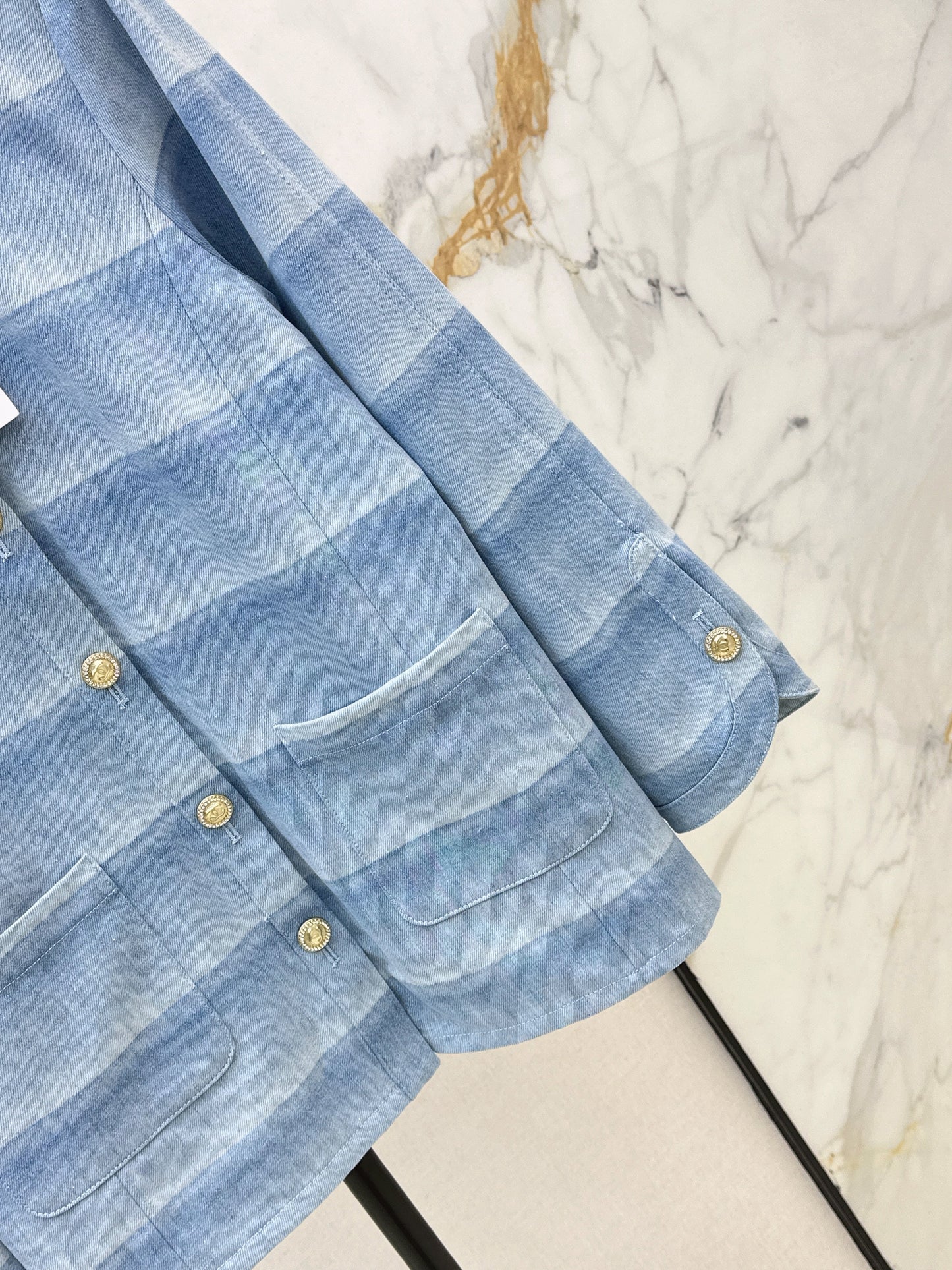 26SS NEUE Laser-washed gestreifte Jeansjacke