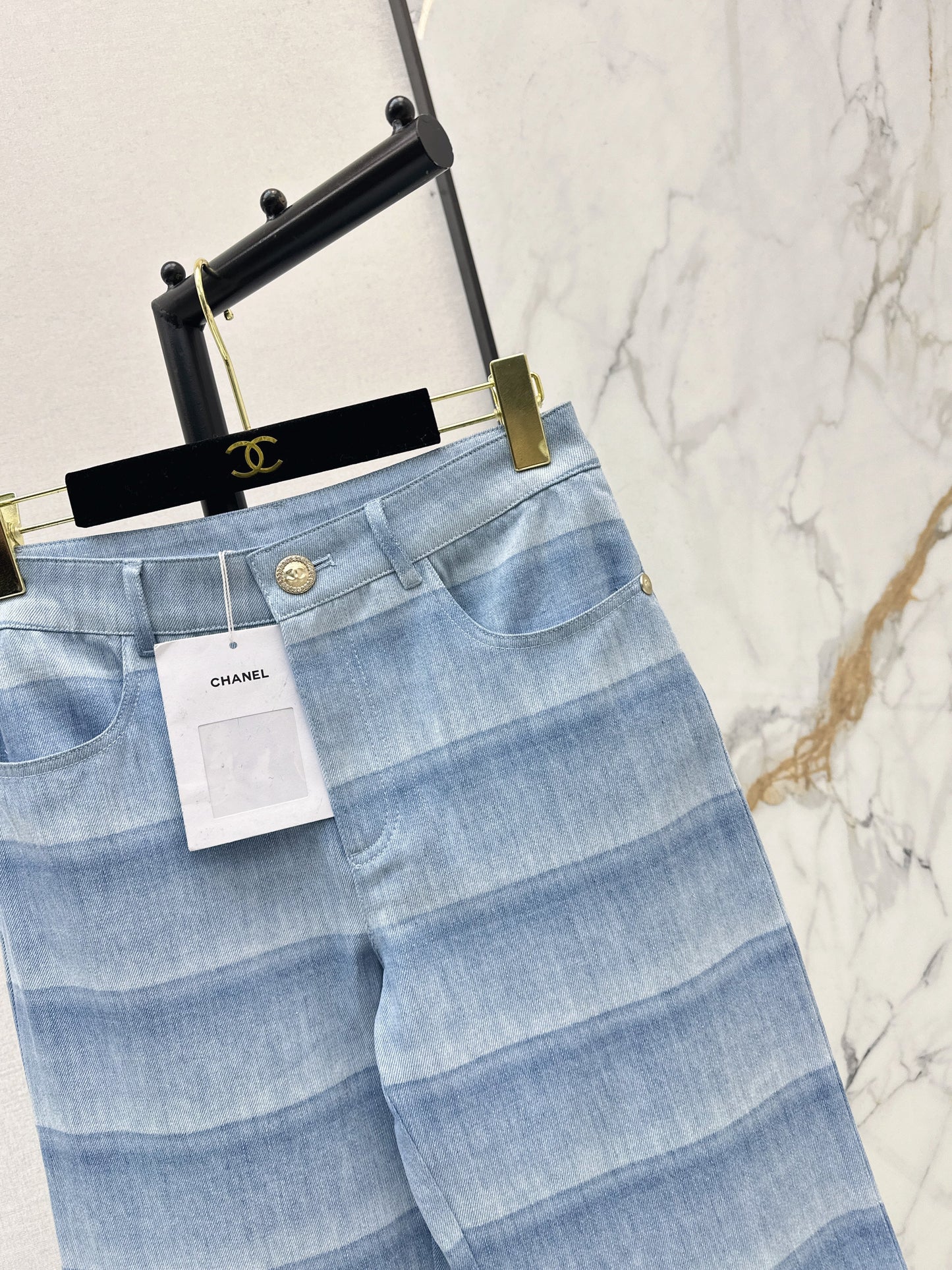 26SS NEUE Laser-washed gestreifte Schlagjeans
