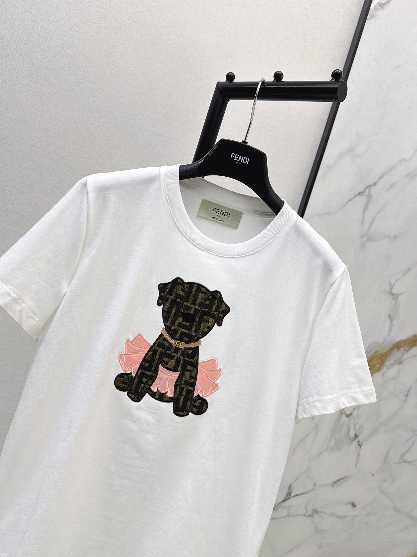 26SS NEUE bestickte T-Shirts