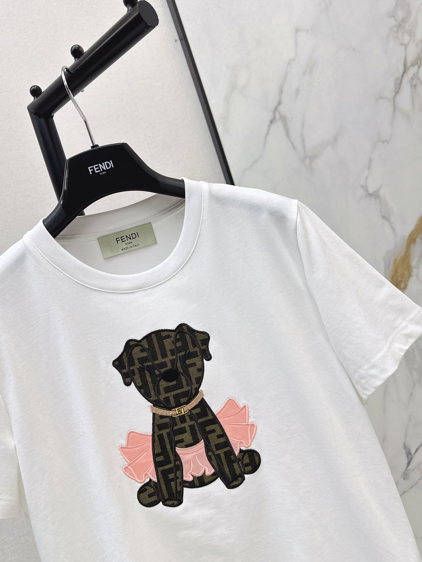 26SS NEUE bestickte T-Shirts