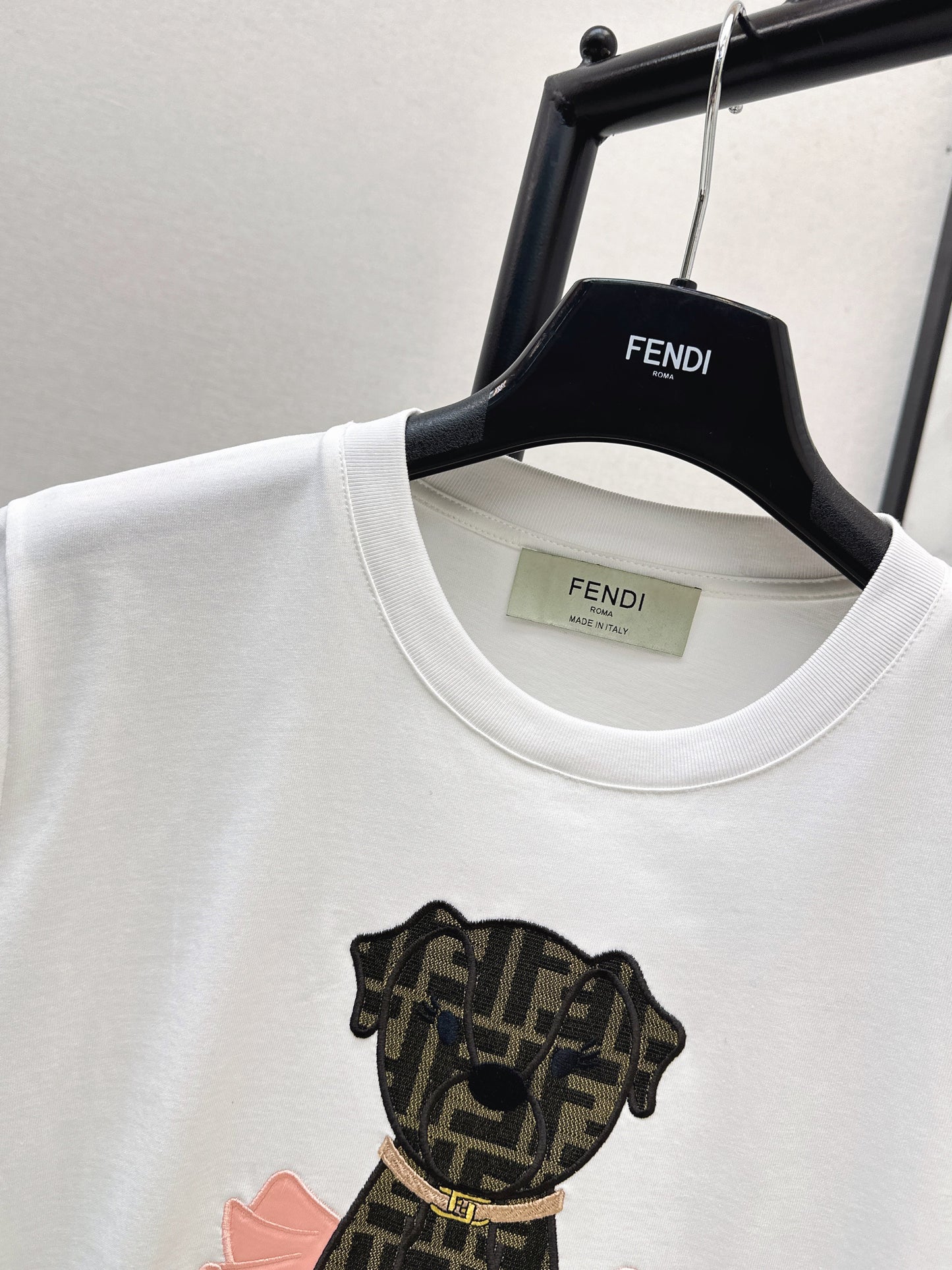 26SS NEUE bestickte T-Shirts