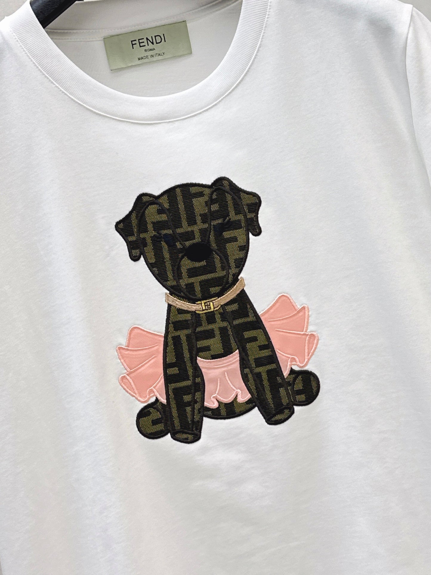 26SS NEUE bestickte T-Shirts