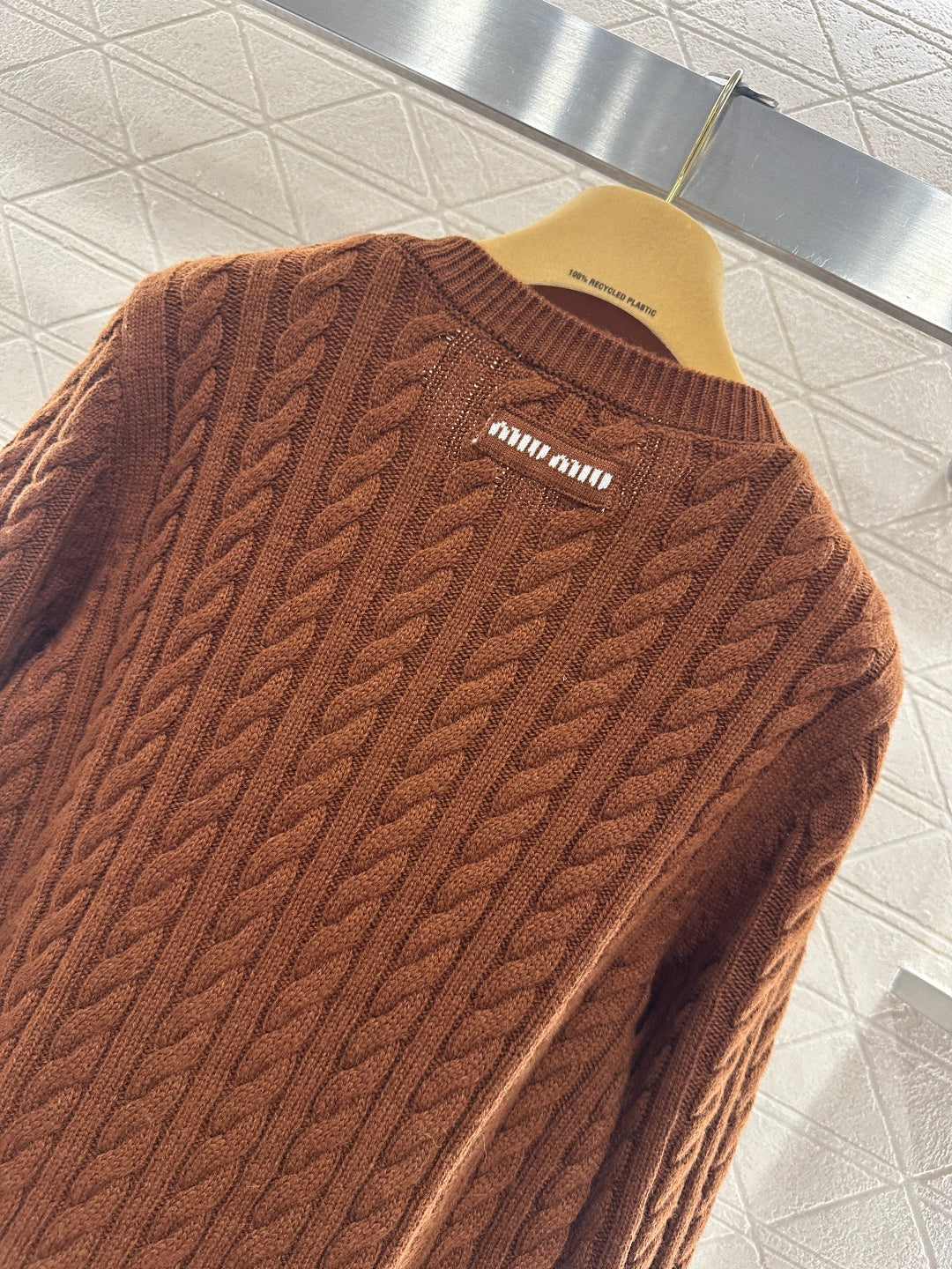 26SS NEUER Strickcardigan