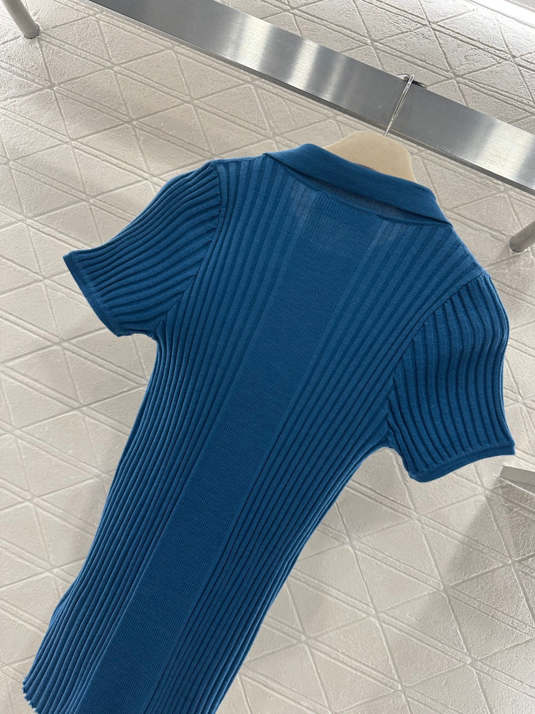 26SS NEUER Kurzarm-Strick