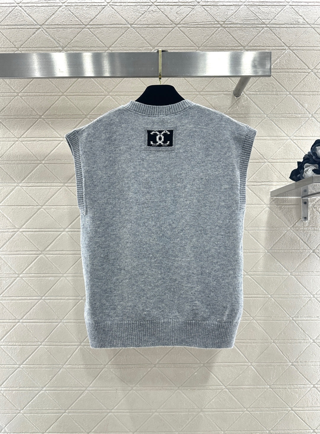 26SS NEU Strickweste