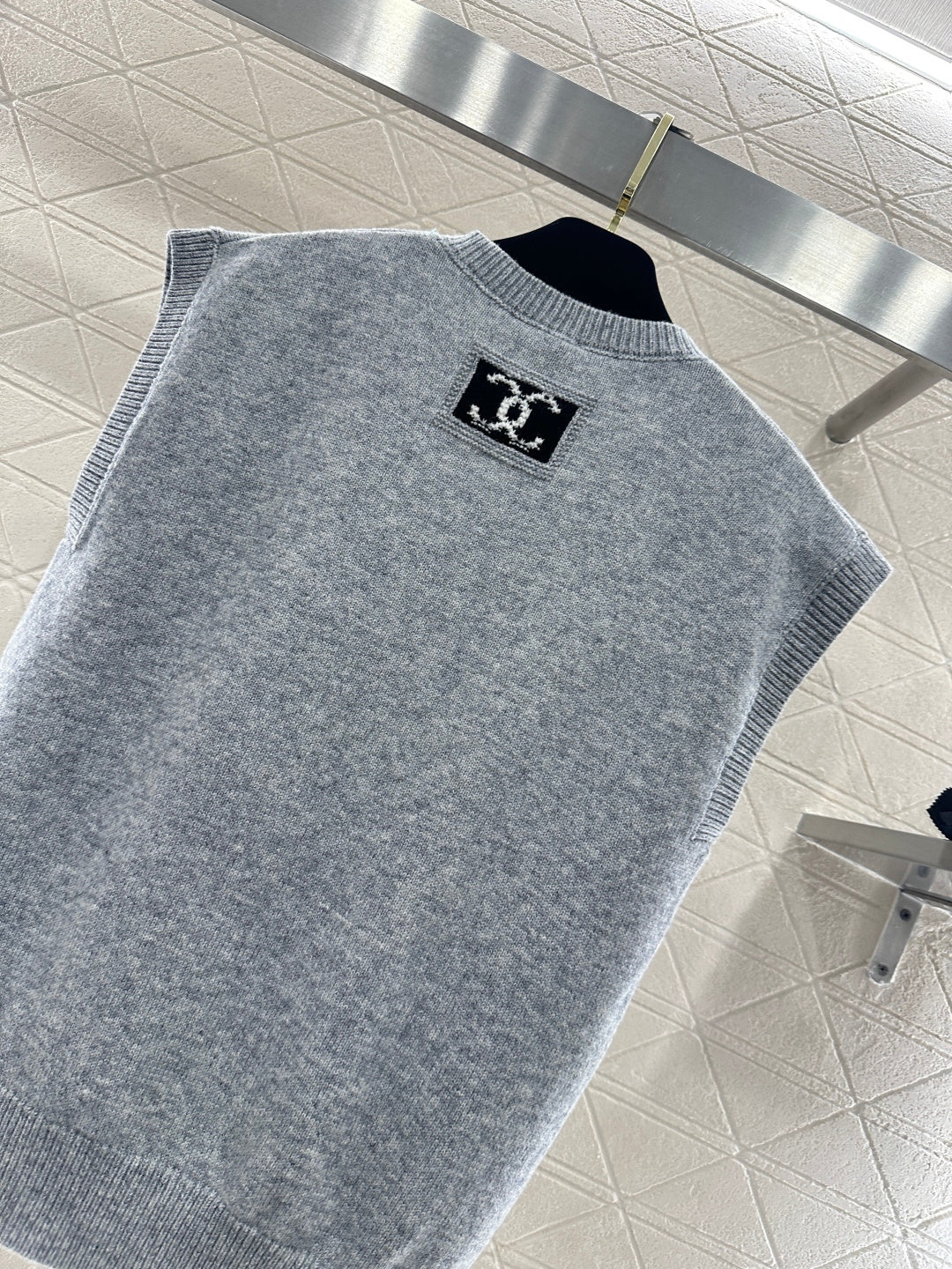 26SS NEU Strickweste